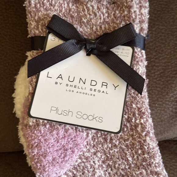 Woman’s plush socks new. - Picture 5 of 8